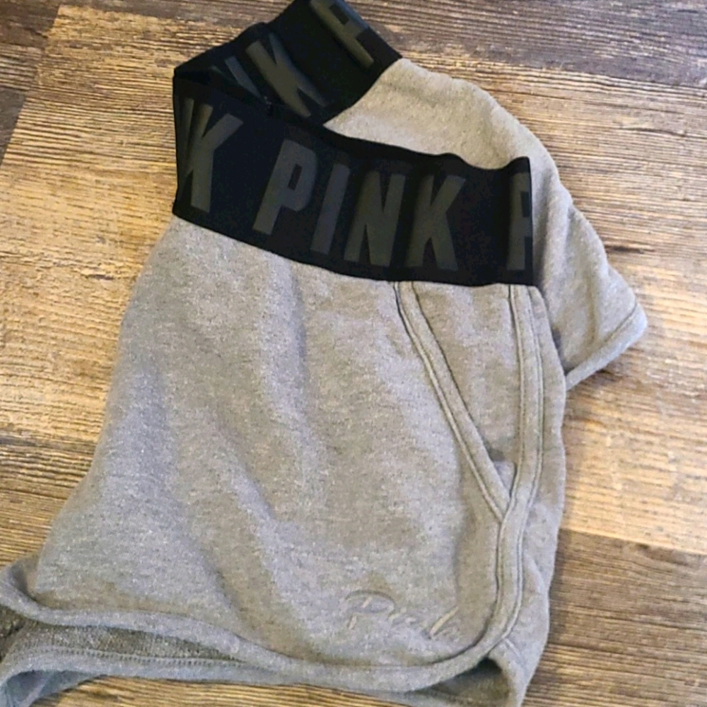 ~VS PINK Logo Varsity Shortie Shorts~♡
